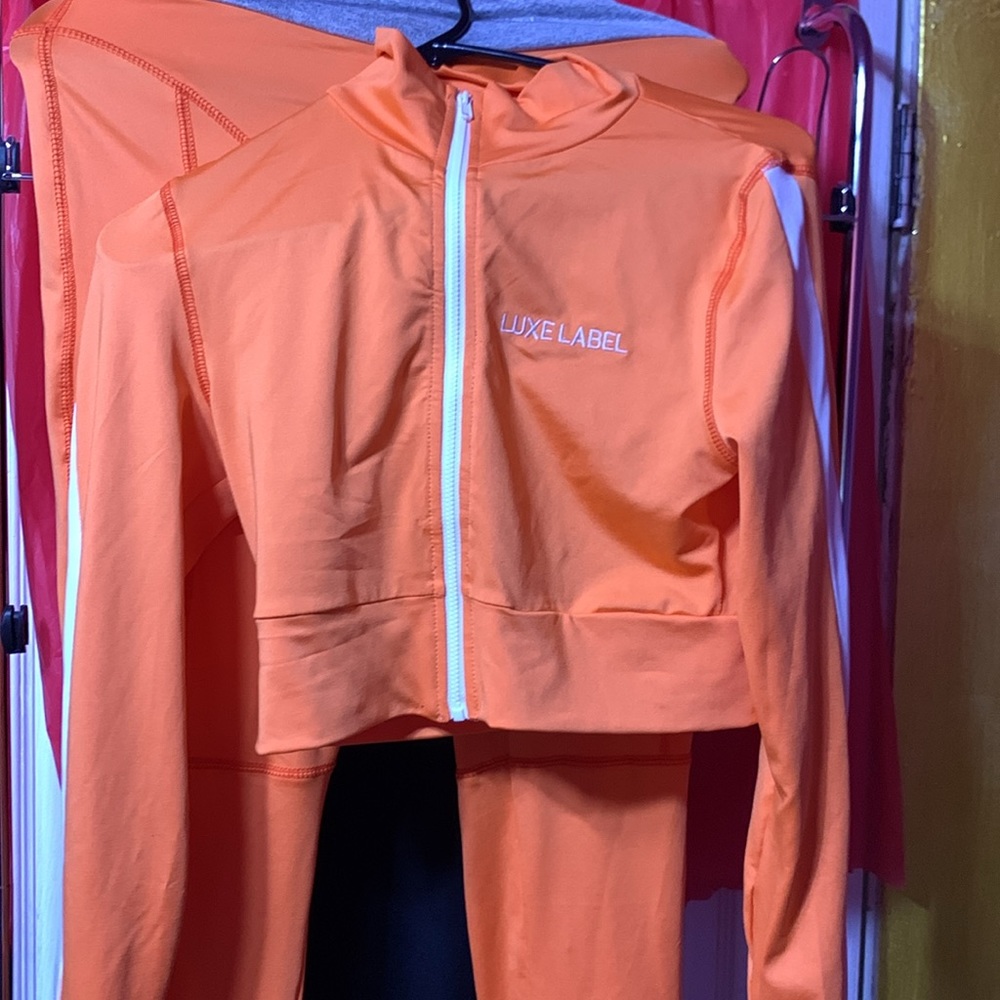 Two Piece Set - image 3